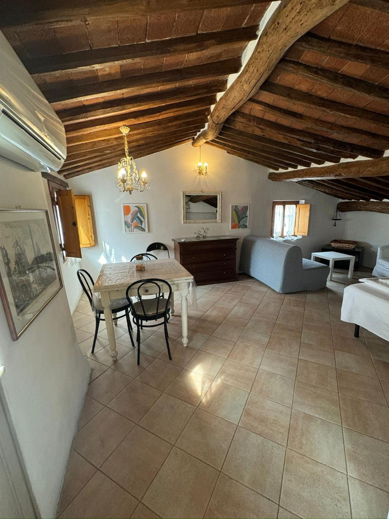 La Casa Del Galletto - At The Of The * Lucca